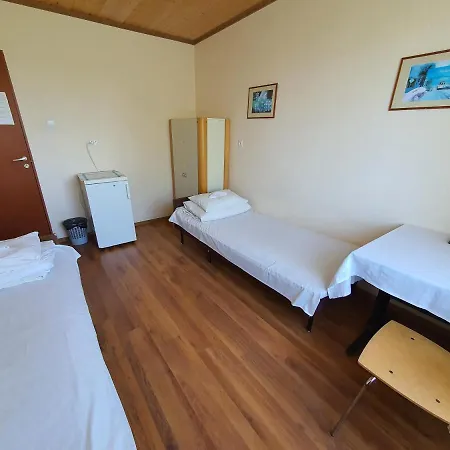 Guest house Gabriel 3*